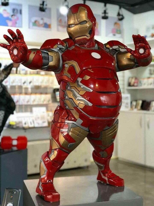 Iron man phiên bản tăng cân sau Tết.