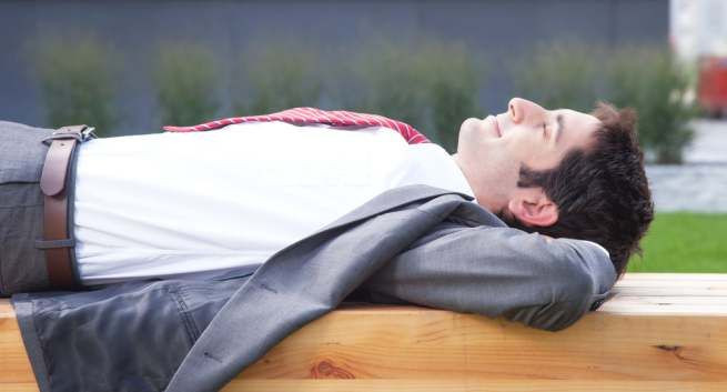 ngủ trưa giúp làm việc hiệu quả hơn ngủ trưa giúp làm việc hiệu quả hơn