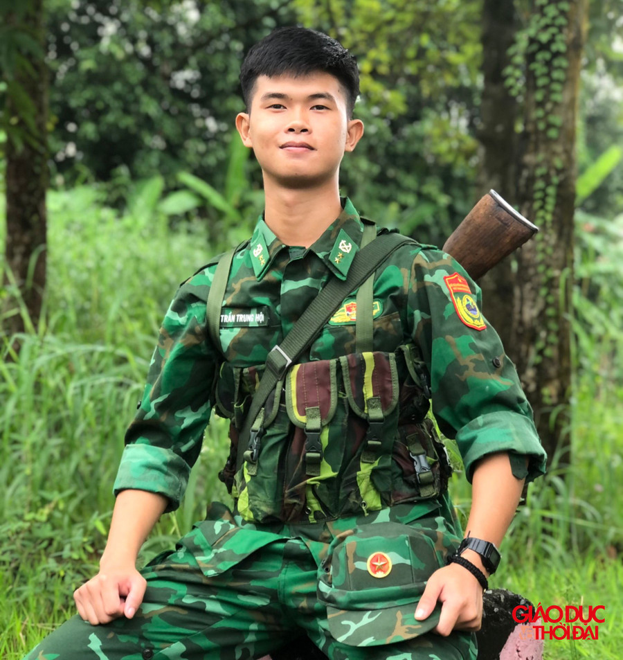 Nguyện vọng của Hội là trở thành một trinh sát giỏi. Nguyện vọng của Hội là trở thành một trinh sát giỏi.