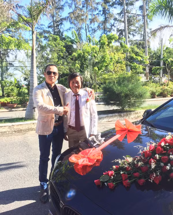 dao-dien-quay-phim-nguyen-tranh-cuoi-vo-kem-25-tuoi-1