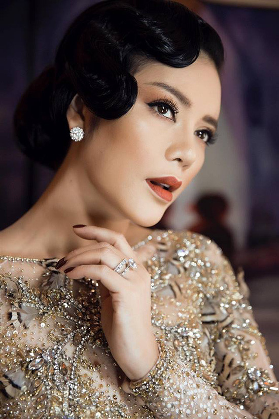 can-canh-thiet-ke-viet-giup-ly-nha-ky-lai-quet-sach-tham-do-cannes-1