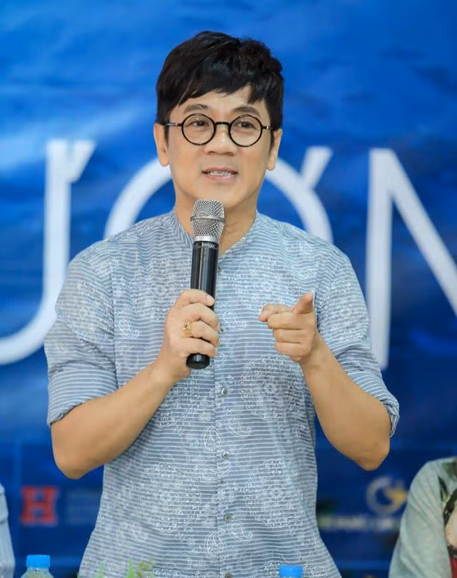 Bốn nghệ sỹ nổi danh của sân khấu Việt, U60 vẫn đi về lẻ bóng ảnh 2 Nghệ sĩ Thành Lộc.