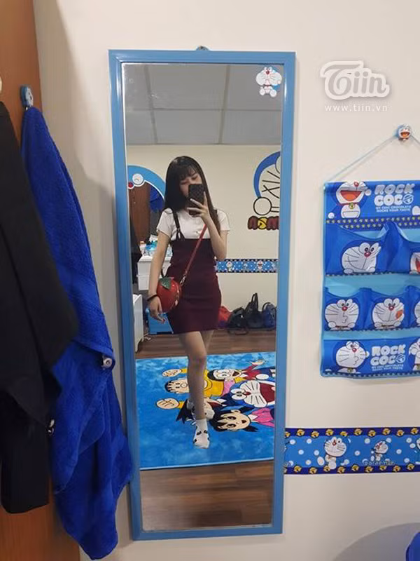 Nhà có 2 "nàng tiên", chị thích Doraemon, em yêu Hello Kitty ảnh 19