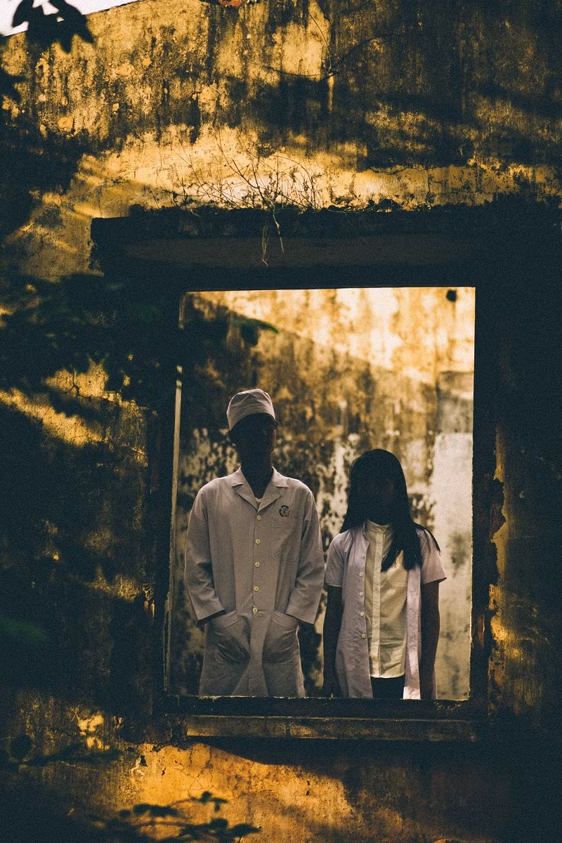 Rùng mình bộ ảnh kỷ yếu “Bệnh viện ma ám” của học sinh Bình Phước ảnh 8