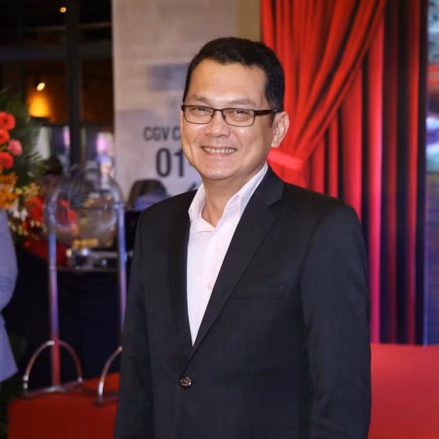 Bốn nghệ sỹ nổi danh của sân khấu Việt, U60 vẫn đi về lẻ bóng ảnh 3 Bốn nghệ sỹ nổi danh của sân khấu Việt, U60 vẫn đi về lẻ bóng ảnh 3