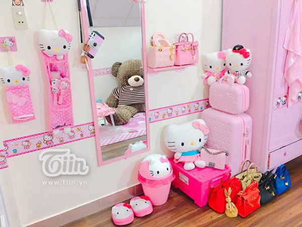 Nhà có 2 "nàng tiên", chị thích Doraemon, em yêu Hello Kitty ảnh 10 Nhà có 2 "nàng tiên", chị thích Doraemon, em yêu Hello Kitty ảnh 10