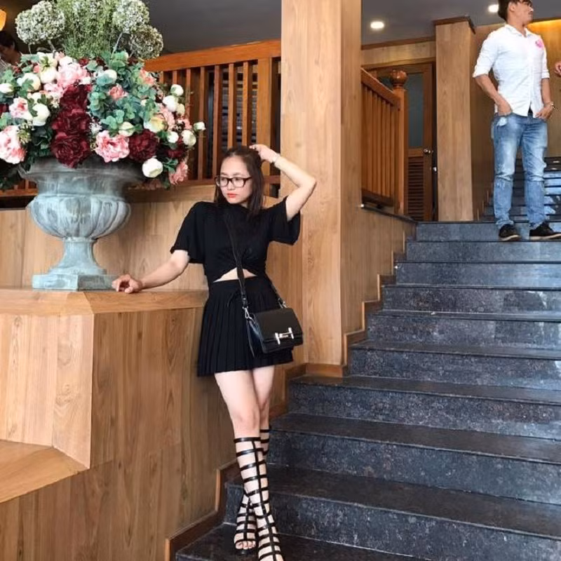 Trần Thơ - 9X Đà thành sở hữu ngoại hình “ăn gian tuổi” ảnh 4