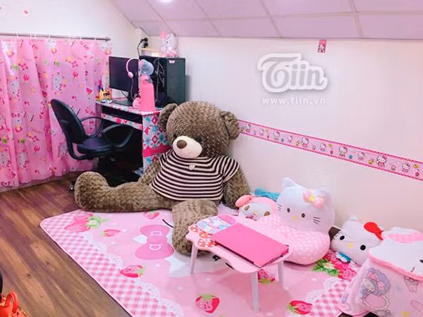 Nhà có 2 "nàng tiên", chị thích Doraemon, em yêu Hello Kitty ảnh 7