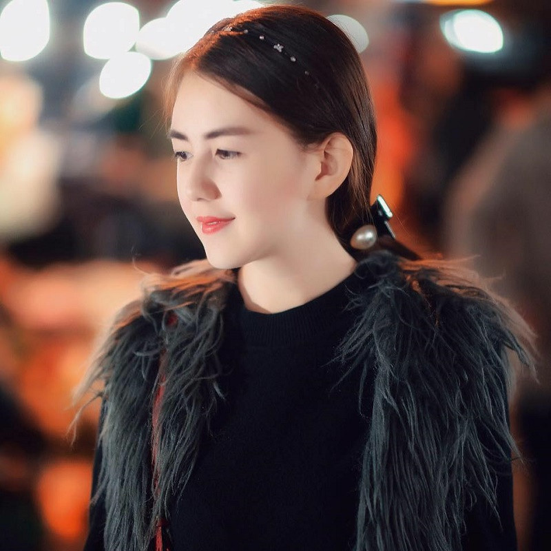 Style "bánh bèo" nhưng 9x này vẫn toát lên khí chất sang chảnh ngời ngời ảnh 1 Style "bánh bèo" nhưng 9x này vẫn toát lên khí chất sang chảnh ngời ngời ảnh 1