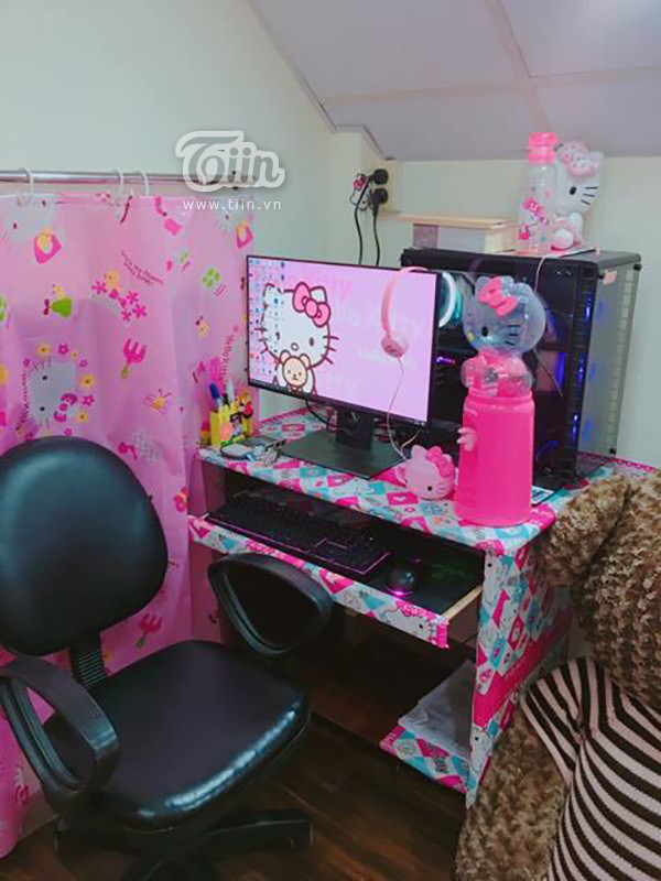 Nhà có 2 "nàng tiên", chị thích Doraemon, em yêu Hello Kitty ảnh 8 Nhà có 2 "nàng tiên", chị thích Doraemon, em yêu Hello Kitty ảnh 8