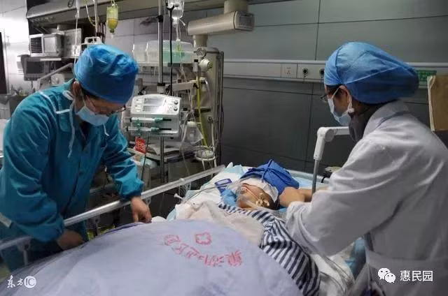 Cậu bé bị ung thư thận vì cả ngày chỉ ăn một món này