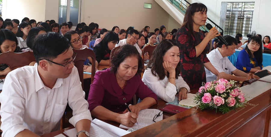 Nhiều ý kiến băn khoăn tại Hội thảo “Đổi mới phương pháp dạy học theo định hướng GD STEM trong trường THPT năm học 2018 - 2019” do Trường THPT An Dương tổ chức ngày 16/11 vừa qua. Nhiều ý kiến băn khoăn tại Hội thảo “Đổi mới phương pháp dạy học theo định hướng GD STEM trong trường THPT năm học 2018 - 2019” do Trường THPT An Dương tổ chức ngày 16/11 vừa qua.