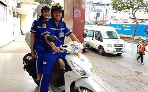 xe cap cuu 2 banh cuu song sinh mang nhieu nguoi hinh 1