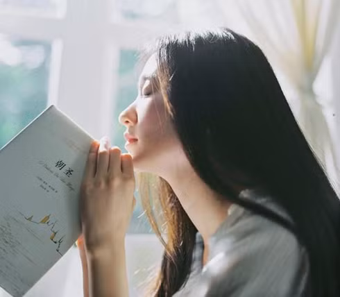 muon chia tay vi ban trai qua hoan hao hinh 1