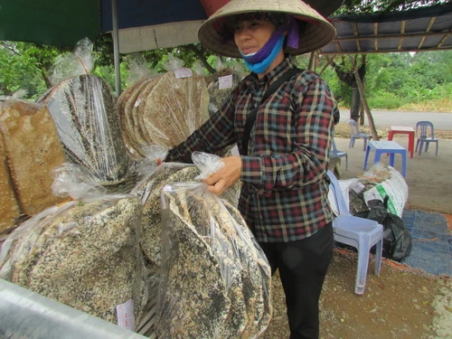 Giòn tan bánh đa làng Kế