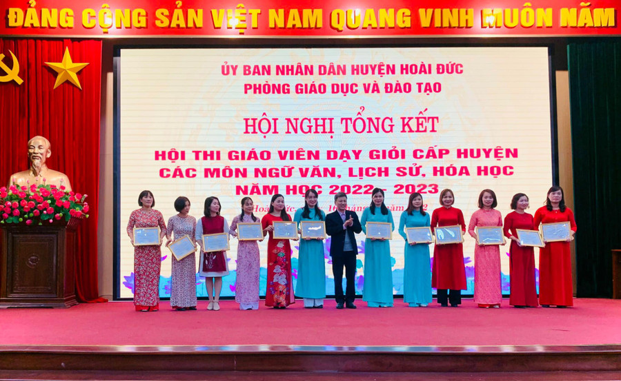 Trước đó, huyện Hoài Đức đã tổ chức Hội thi giáo viên giỏi cấp huyện các môn Ngữ văn, Lịch sử, Hóa học năm học 2022-2023.
