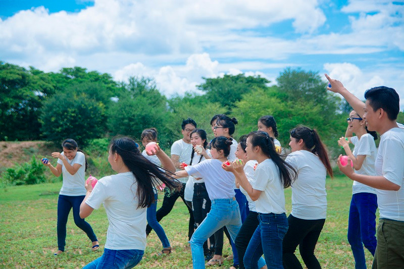Ảnh kỷ yếu “siêu quậy” của teen An Phú, An Giang ảnh 7 Ảnh kỷ yếu “siêu quậy” của teen An Phú, An Giang ảnh 7