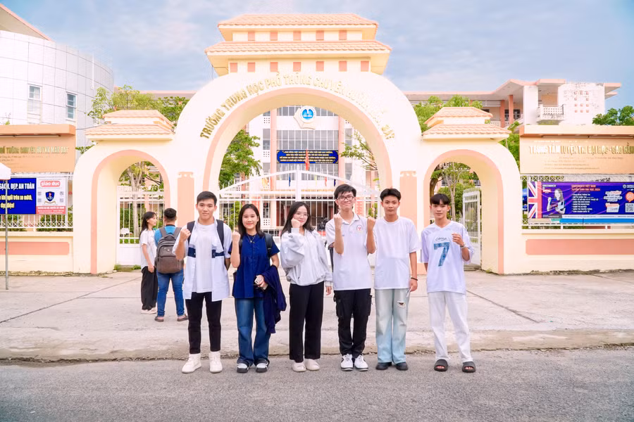 Toàn tỉnh Kiên Giang có 15.072 thí sinh dự thi.