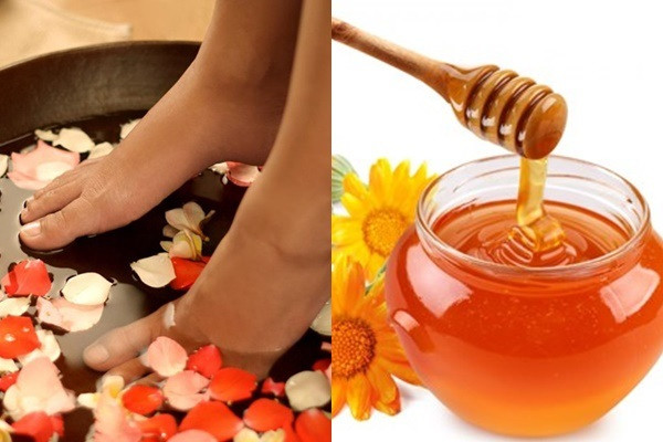 Cách trị nứt nẻ gót chân công hiệu khi ngâm chân với mật ong