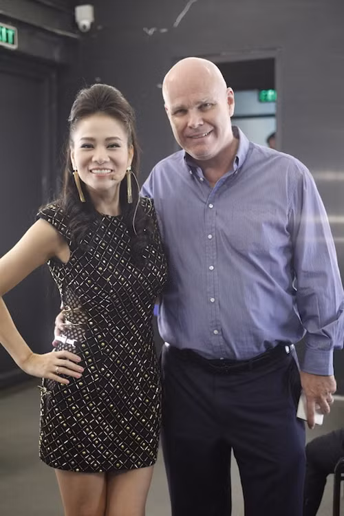 thu minh: "toi rat hoi han vi da vo tinh lam chong tro nen noi tieng" - 3