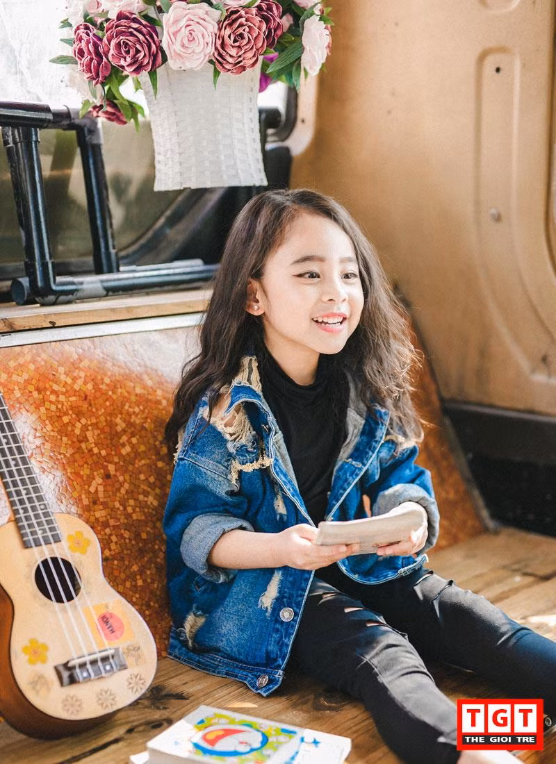 Siêu mẫu nhí 6 tuổi với style cực sành điệu ở Hà Thành ảnh 6