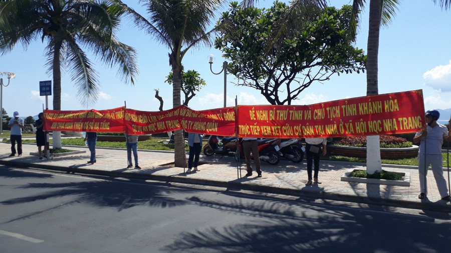 khách hàng dự án HQC tiếp tục kêu cứu trước UBND tỉnh Khánh Hòa khách hàng dự án HQC tiếp tục kêu cứu trước UBND tỉnh Khánh Hòa