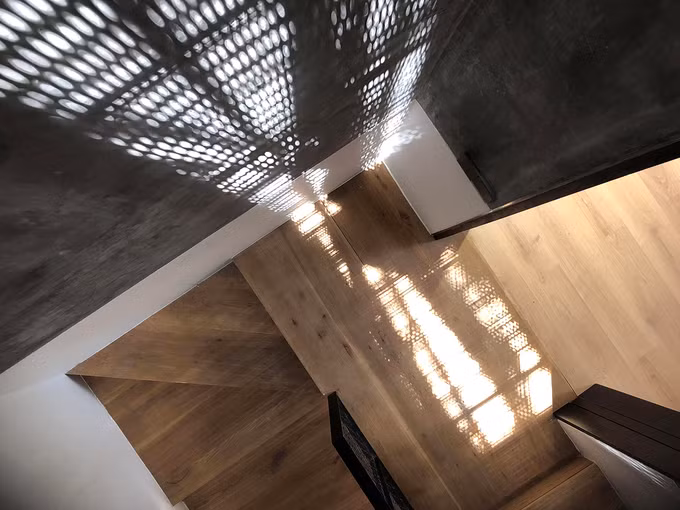 Nhà méo 6 cạnh có phong cách tối giản ở TP HCM