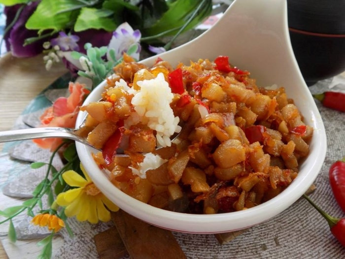 Tóp mỡ rang muối kiểu mới không chỉ ngon ngất ngây mà còn rẻ bất ngờ