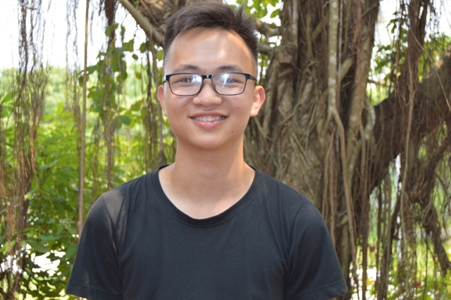 Hoàng Tiến bây giờ, hạnh phúc với vai trò huấn luyện viên và thầy giáo tại Tâm Việt.