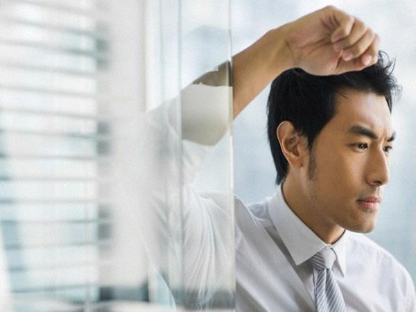 Giấu vợ vô sinh, chồng ra ngoài tìm con nối dõi