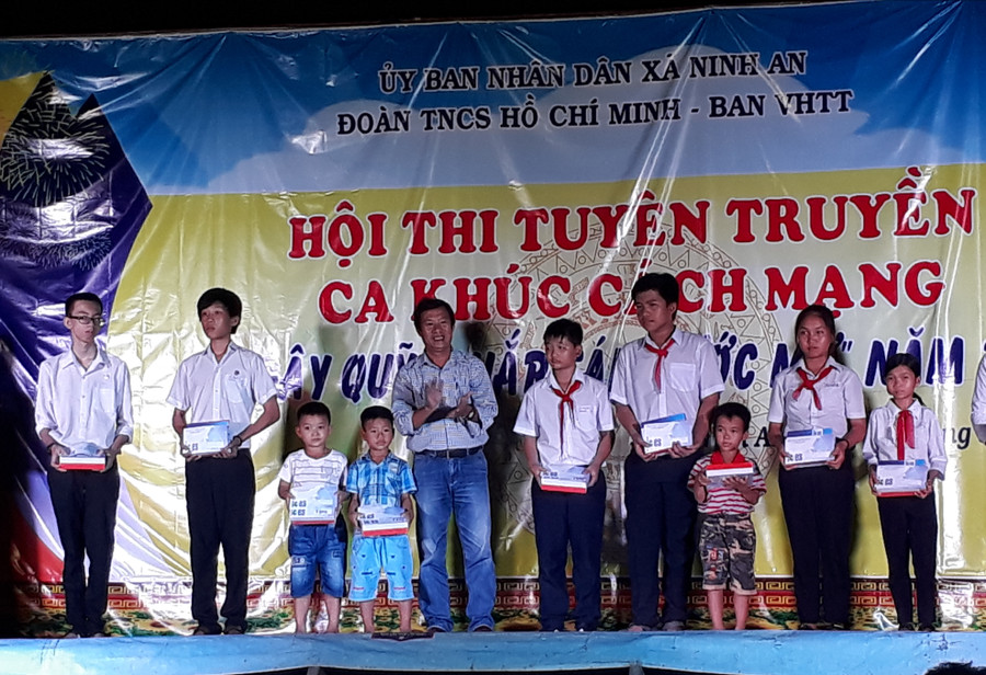 Công ty Môi trường Khánh Hòa đồng hành cùng quỹ thắp sáng ước mơ