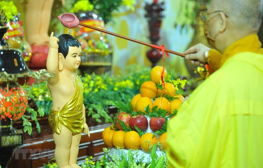 Việc nên và không nên làm trong đại lễ Phật Đản 