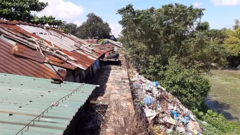 cuoc di dan lich su - tra lai khong gian xua kinh thanh hue hinh 10