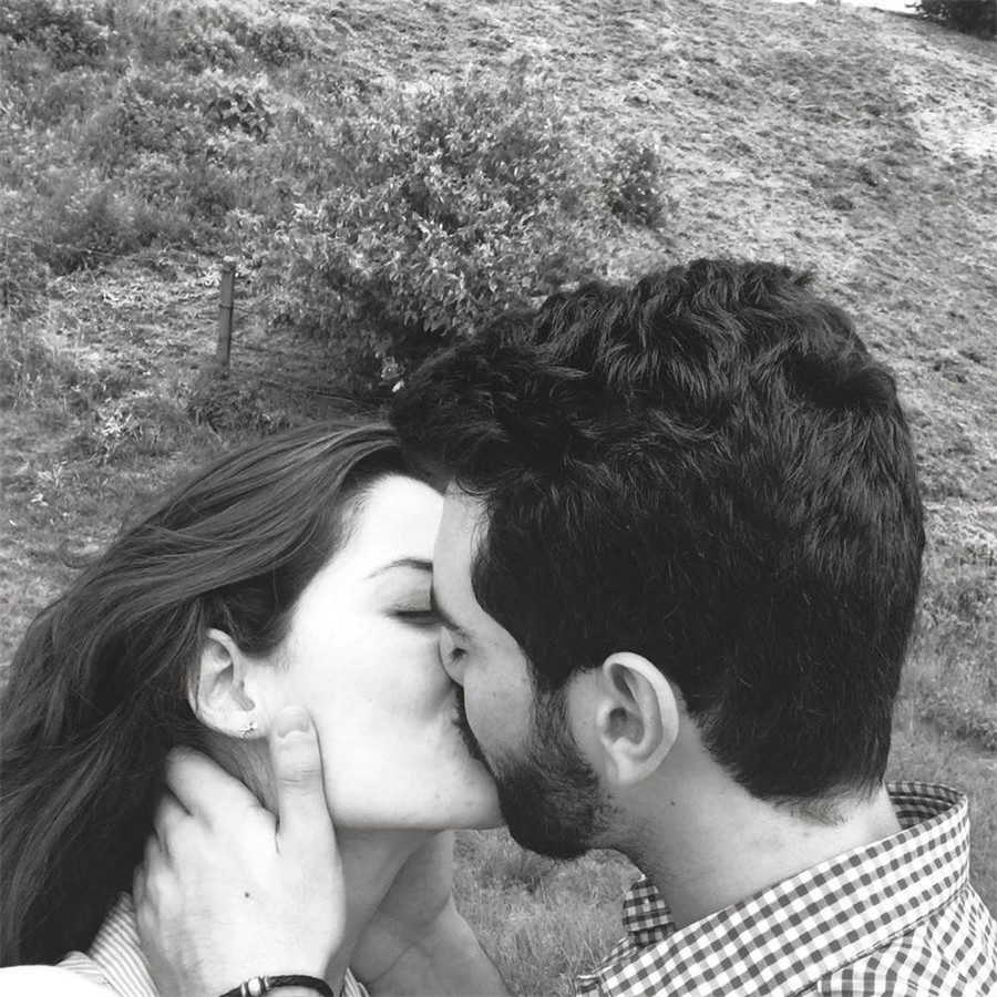 Mẹ là Hoa hậu Hoàn vũ tuyệt sắc, con trai cũng đẹp tựa nam thần ảnh 20 Mẹ là Hoa hậu Hoàn vũ tuyệt sắc nên con trai cũng đẹp tựa nam thần trong tranh-20