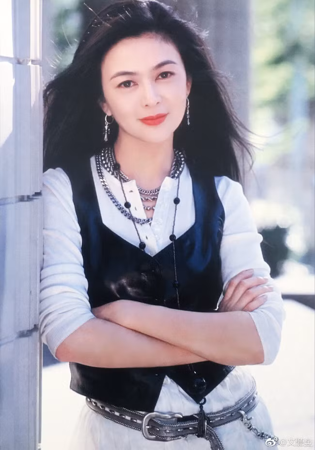 Mỹ nhân khiến Lưu Đức Hoa phải thốt lên rằng: Cô ấy là người đẹp nhất tôi từng gặp là ai? - Ảnh 13.