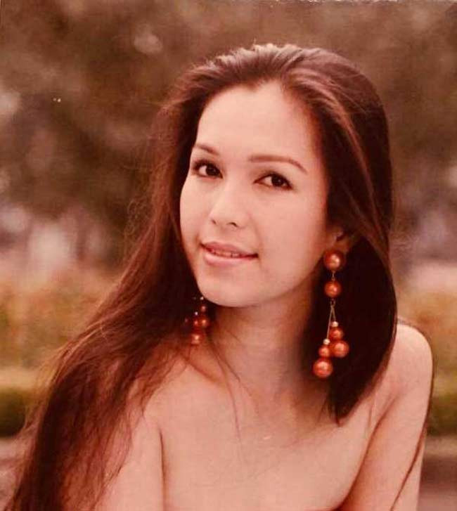 ve dep "bat lao" cua 3 my nhan viet tung quen mat tren cuon lich cua moi nha hinh anh 6