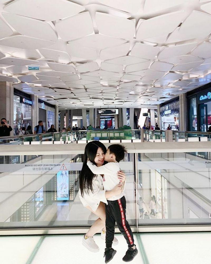 Em trai đi lạc, chị gái hotgirl đăng 1 tấm ảnh khiến các chàng trai xếp hàng xin tìm hộ ảnh 7 em trai di lac, chi gai hotgirl dang 1 tam anh khien cac chang trai xep hang xin tim ho - 11