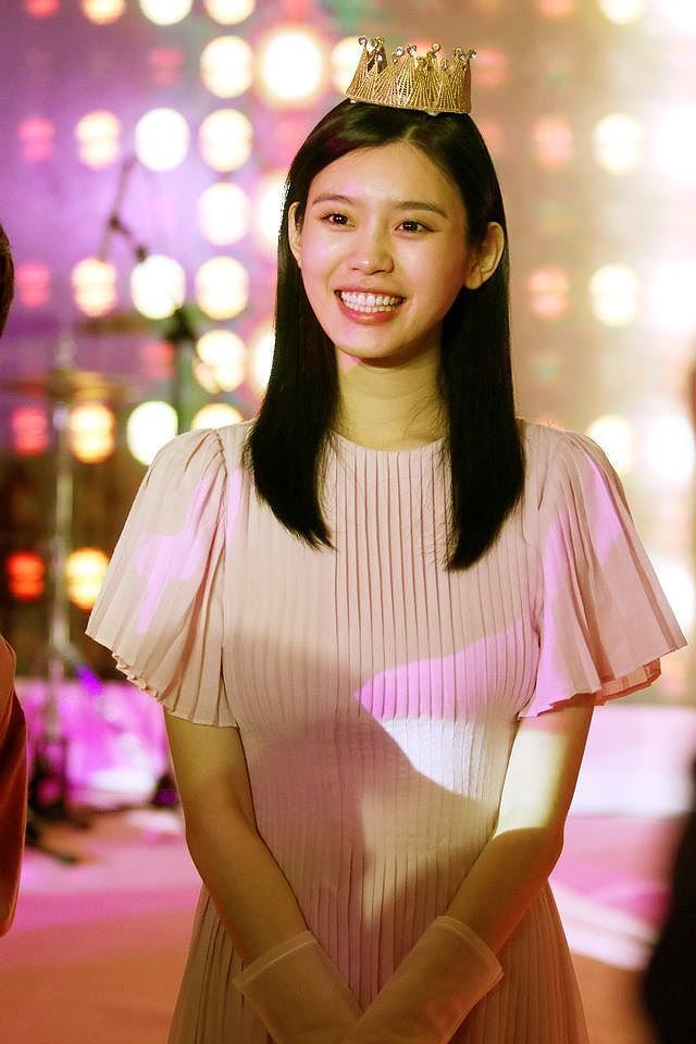 ‘Chân dài’ Victoria’s Secret vừa được thiếu gia sòng bạc Macau cầu hôn là ai? - ảnh 5