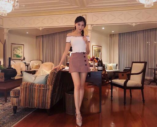 Cận cảnh nhan sắc Á hậu bỏ chồng tỷ phú đến với đại gia giàu gấp 3 lần ảnh 7 bo chong gia ty phu den voi dai gia giau gap 3: nhan sac a hau nay ra sao? - 8