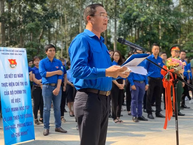 Anh Nguyễn Ngọc Việt - Bí thư Thành đoàn Hà Nội phát động chiến dịch thanh niên tình nguyện mùa hè của Thành đoàn Hà Nội.