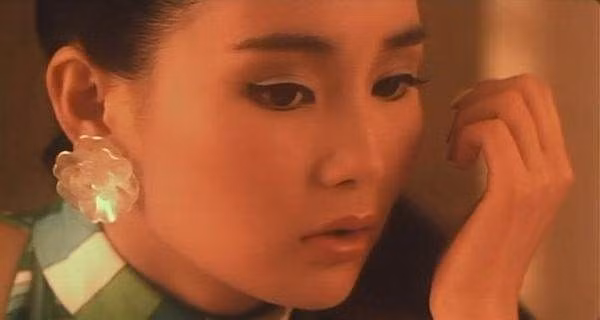 Sự nghiệp rực rỡ và nhan sắc khuynh thành thời kỳ vàng son của Trương Mạn Ngọc - Ảnh 11. Sự nghiệp rực rỡ và nhan sắc khuynh thành thời kỳ vàng son của Trương Mạn Ngọc - Ảnh 11.