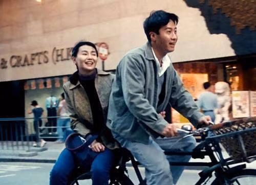 Sự nghiệp rực rỡ và nhan sắc khuynh thành thời kỳ vàng son của Trương Mạn Ngọc - Ảnh 13. Sự nghiệp rực rỡ và nhan sắc khuynh thành thời kỳ vàng son của Trương Mạn Ngọc - Ảnh 13.