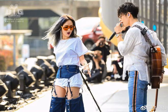 Nhan sắc gợi cảm của cựu thần tượng Kpop yêu con trai tỷ phú Singapore