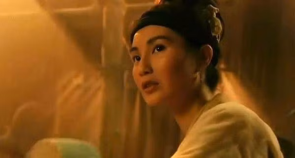 Sự nghiệp rực rỡ và nhan sắc khuynh thành thời kỳ vàng son của Trương Mạn Ngọc - Ảnh 8. Sự nghiệp rực rỡ và nhan sắc khuynh thành thời kỳ vàng son của Trương Mạn Ngọc - Ảnh 8.