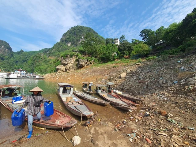 Một góc tại cảng Bích Hạ.