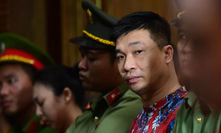Văn Kính Dương ra sức bảo vệ người tình và đàn em. Ảnh: Thanh Tùng Không cất giấu ma túy, Ngọc Miu có được chuyển tội danh?