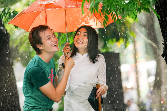 Nhan sắc loạt sao Việt 10 năm trước, xuất sắc nhất vẫn là Tăng Thanh Hà ảnh 7 Những hình ảnh xinh đẹp trong tà áo dài của Trúc (Tăng Thanh Hà) đến nay vẫn để lại nhiều dấu ấn trong lòng khán giả. Khi những hình ảnh ngày ấy được đạo diễn chia sẻ, khán giả không khỏi bồi hồi nhớ về thời gian