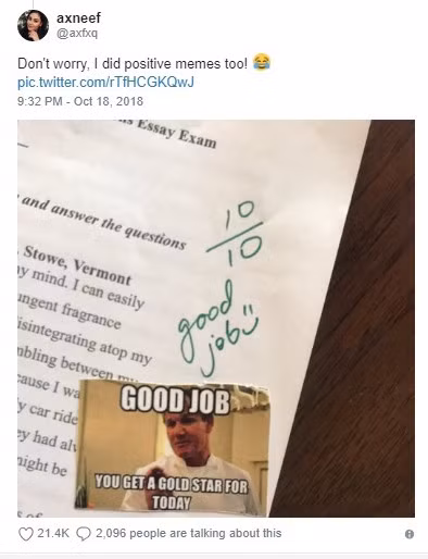 Hình ảnh cách chấm điểm của nữ giáo viên chia sẻ trên trang Twitter gây ấn tượng mạnh.