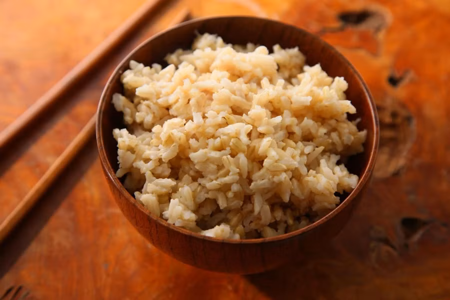 Tin vui cho người ăn kiêng: Chỉ cần thêm 1 nguyên liệu, phần cơm của bạn sẽ mất đi lượng lớn calo