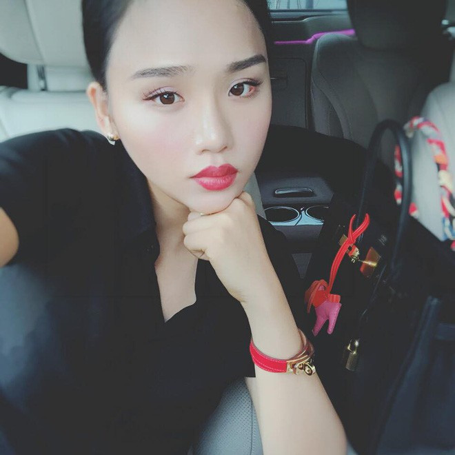 Nữ tín đồ hàng hiệu bị chỉ trích "xấp mặt" vì mua phụ kiện Hermes bé xíu giá cắt cổ ảnh 14